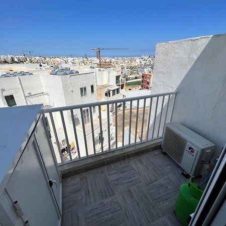 2 Bedroom Apartment In Msida, Malta Екстер'єр фото